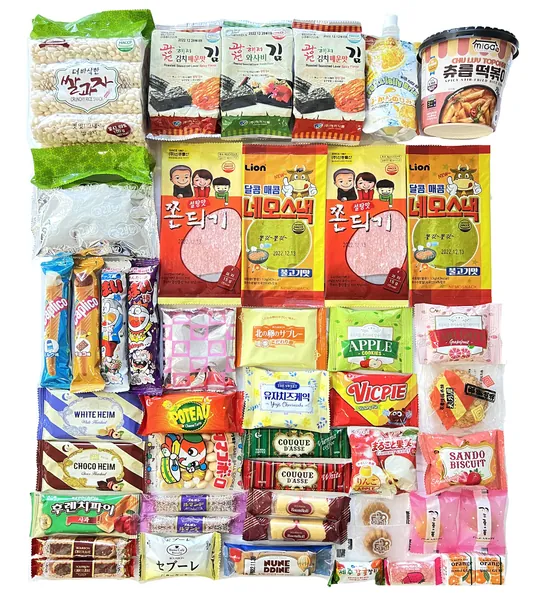 Korean and Japanese Snack Box ( 45 Count) - Variety Assortment of Japanese Snacks and Korean Snacks chips cookie Treats for Kids Children College Students Adult Gift - 