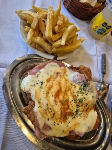 5 dollar for a meal i can live with it