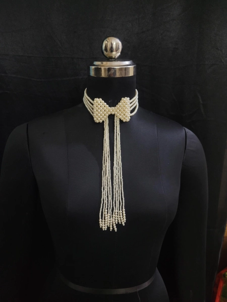 Handmade Beige Pearl Tie Necklace