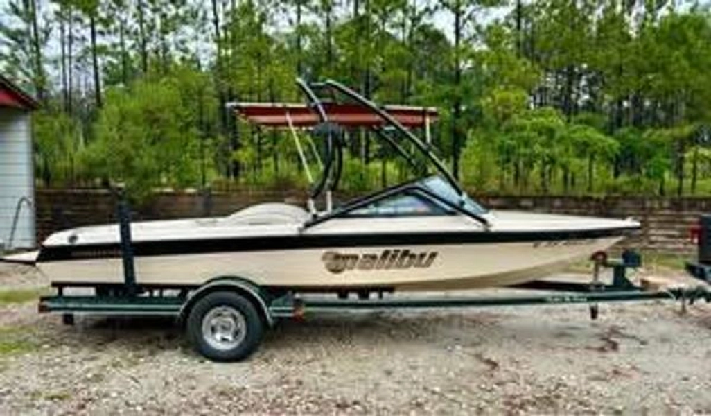 1998 Malibu Sportster boat