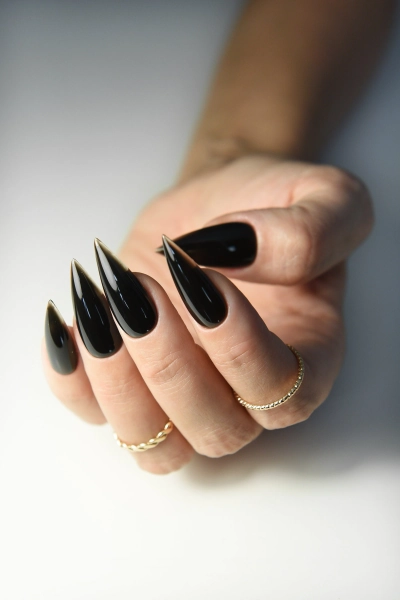 Black stiletto nails