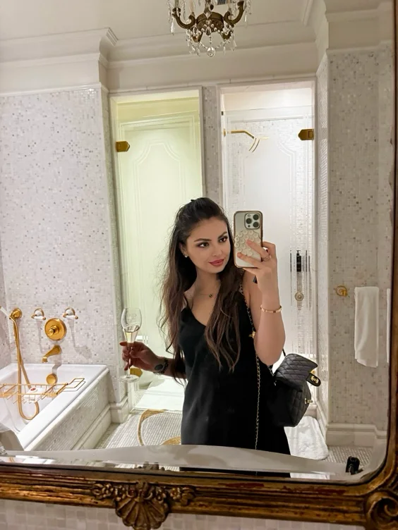 Night at a 5 stars hotel 