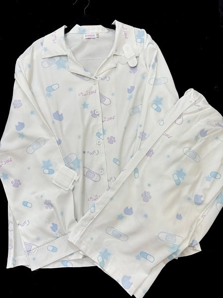 [$41.00]Yami Kawaii White Loungewear Set | Band-Aid & Kitten Print Top & Pants