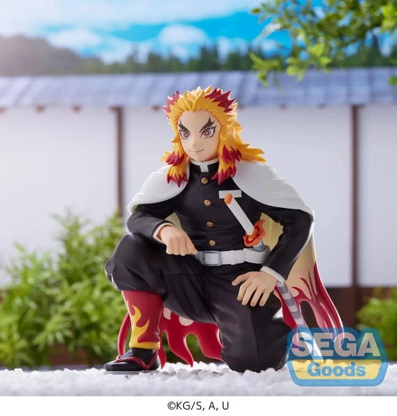 Demon Slayer Kimetsu no Yaiba Rengoku Kyojuro Perching PM Figure Sega (authentic