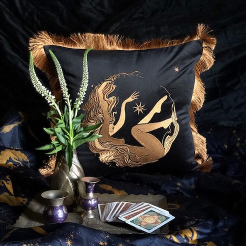 Luna Maiden Velvet Throw Pillow | Default Title
