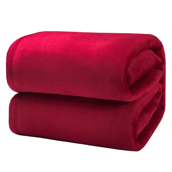 Bedsure Red Fleece Blanket Queen Size Lightweight Super Soft Cozy Luxury Bed Blanket Microfiber