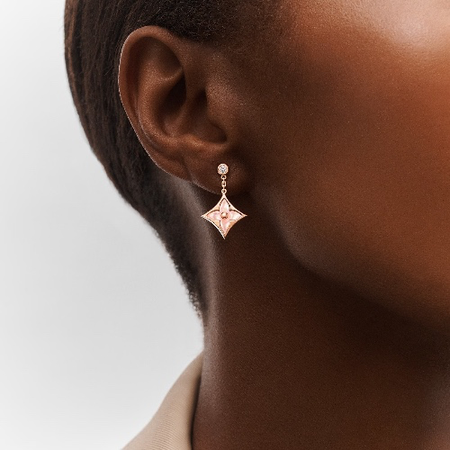 LV Earrings | Colour Blossom BB Star Ear Studs, Pink gold, pink Mother of pearl and diamonds