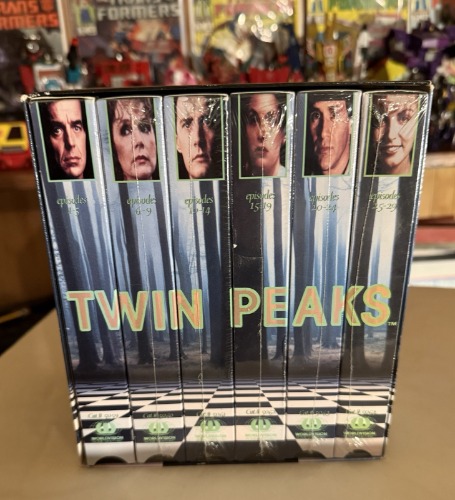 TWIN PEAKS Complete VHS Box Set - Mostly Sealed David Lynch
