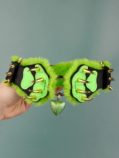 Made to order! Black-Green Collar Paws