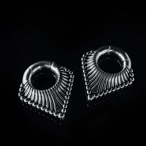 Yokai 2g Clicker closure hangers ear weights