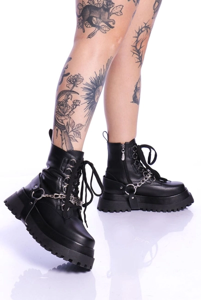 Bota Coturno Tratorado Max Doom