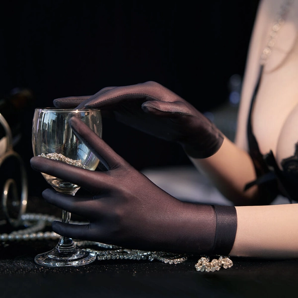 Shiny Short Gloves Black