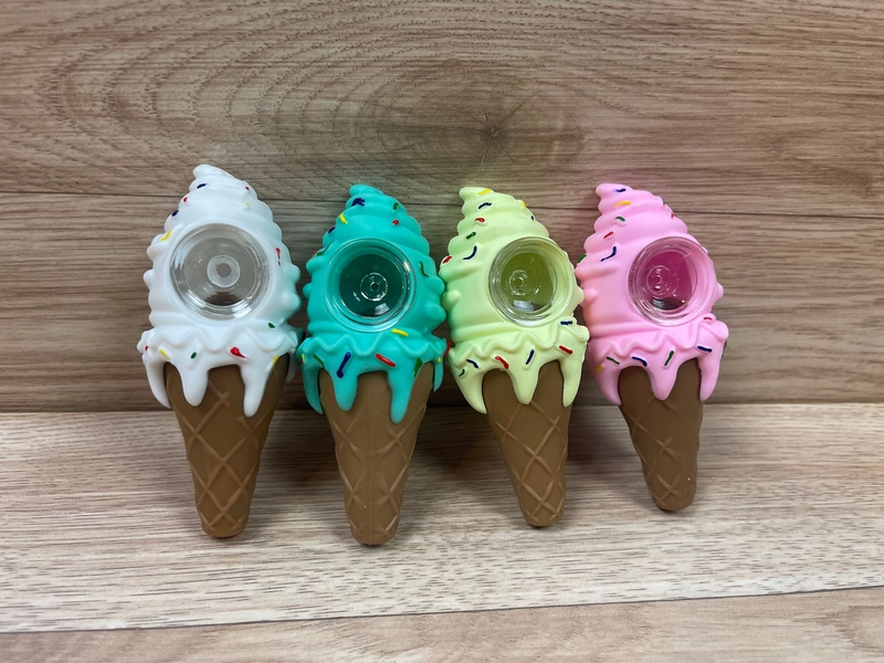 Silicone ice cream pipe