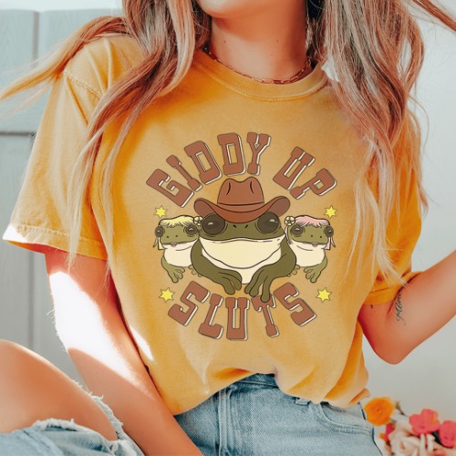 Giddy Up Tee - Mustard / L