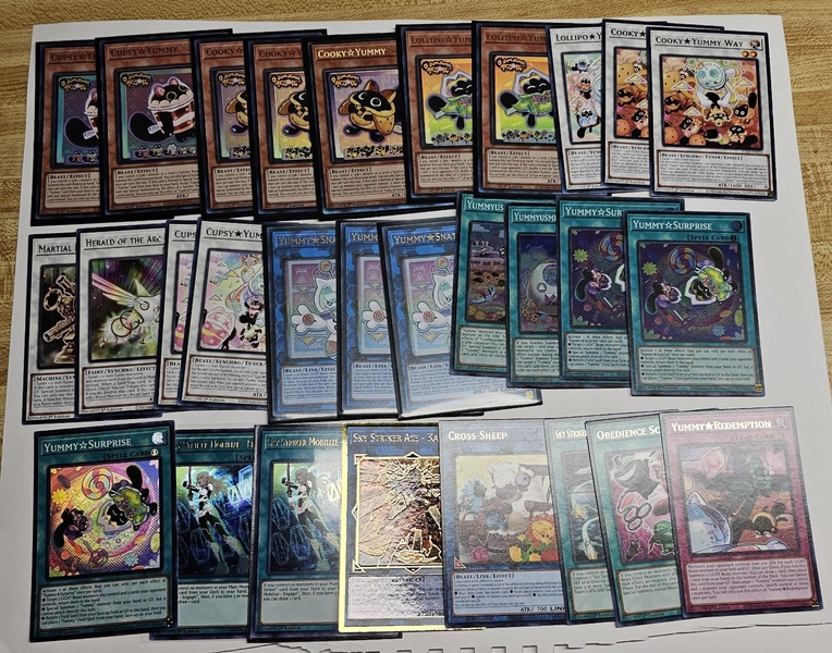 yugioh yummy deck/sky striker core 29 cards total Lightly Played-MP
