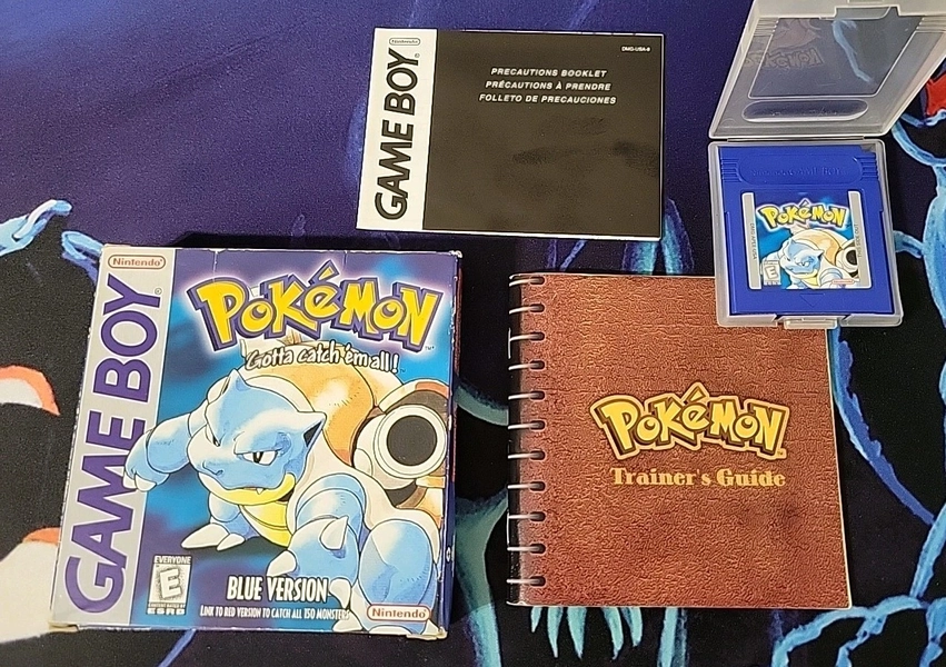 Pokemon Blue Version GameBoy 1998 1st Print Red Text Error Box CIB Complete!