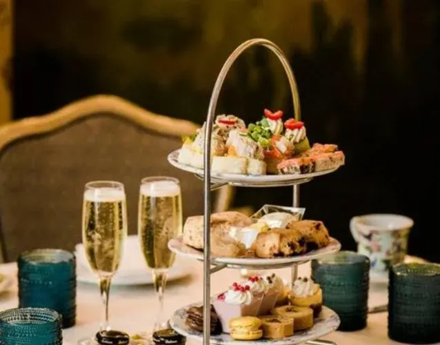 High-tea with fellow Dominas and Co-conspirators