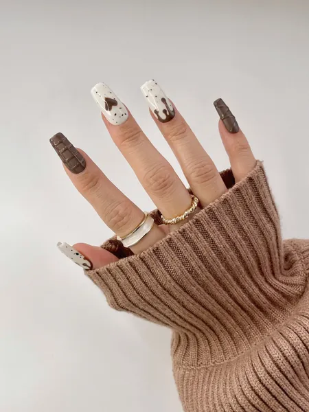 COCO | Sweet Chocolate Bar Reusable Press On Nails | Chocolate Drizzle Nails | Valentine&#39;s Day Nails | Sweet Valentine&#39;s Nails | Cocoa Nails