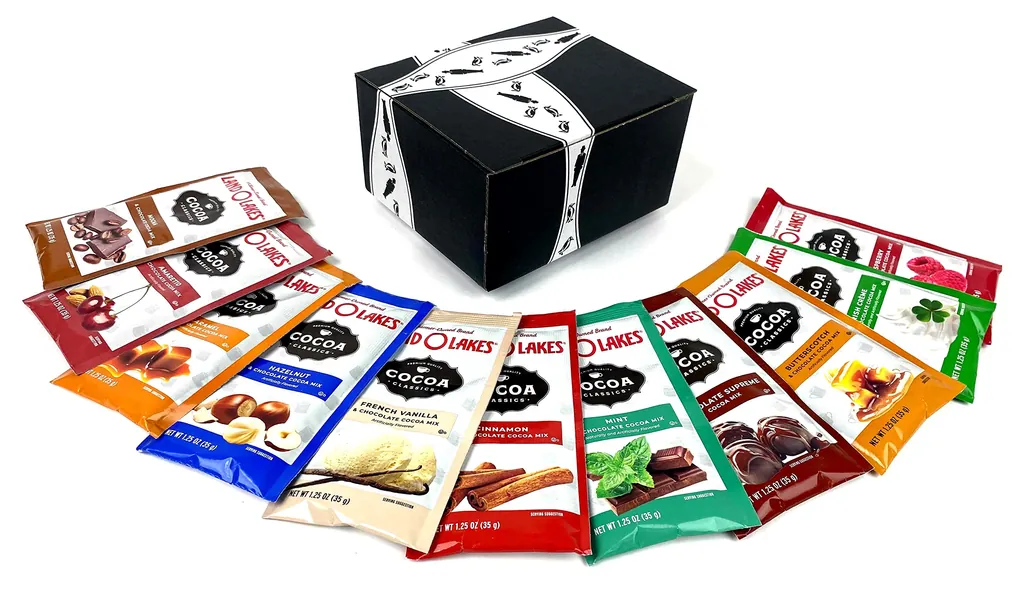 Land ⵔ Lakes Cocoa Classics Hot Cocoa Mix 11-Flavor Variety: One 1.25 oz Packet of Each Flavor Gift Pack (11 Items Total)