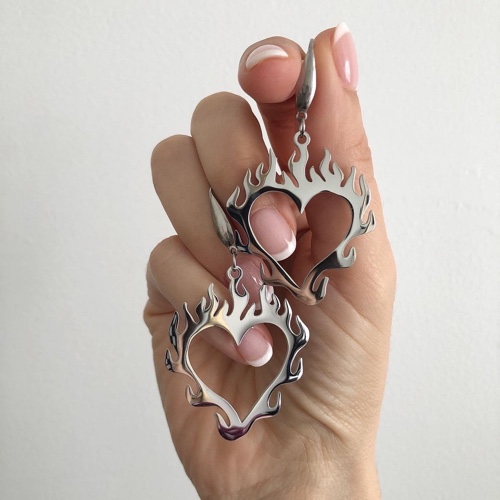 HEART FLAME EARRINGS