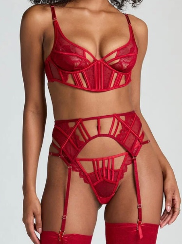 Red lingerie set ❣️