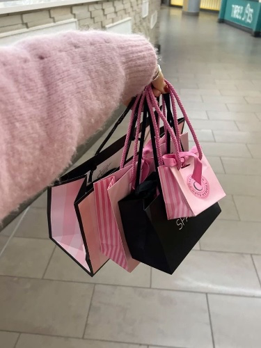 Shopping spree 🌸
