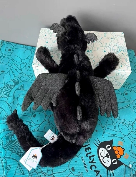 beautiful onyx dragon jelly cat 