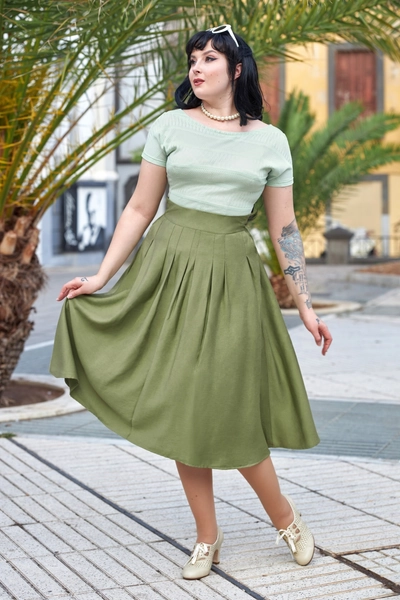 Super cute retro skirt, green