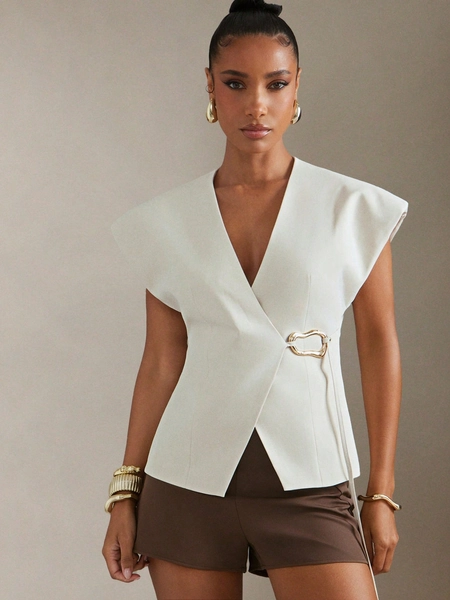 Hauture Top elegante con mangas cortas, cuello en V y hebilla delantera