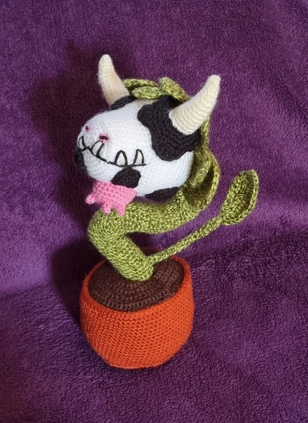 Cow Plant from The Sims - Crochet Pattern