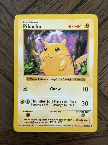 Pikachu 058/102 Base Set (Sin Sombras) Regular - Mejillas Amarillas