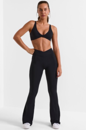Match - Cross Waistband Flare Pocket Leggings in Black | M