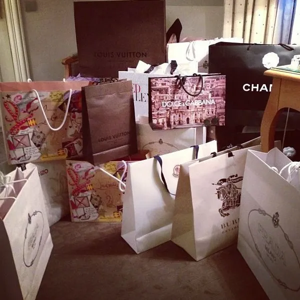 €5000 No Limit Christmas Shopping Spree!