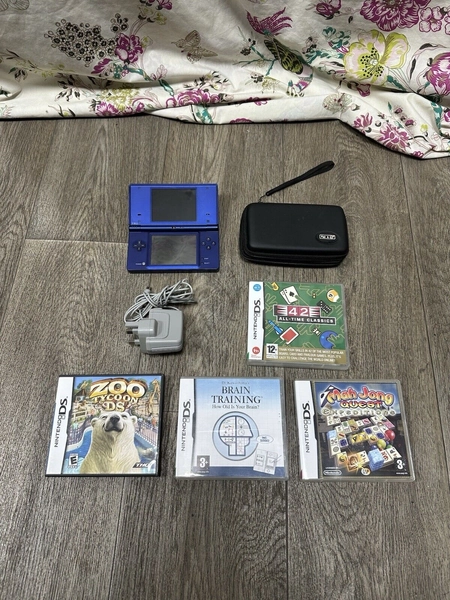 Nintendo DSi Metallic Blue Console With Charger &amp; Games - Working 