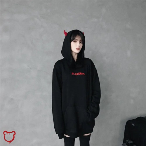 Hellboy Grunge Horn Hoodie - Black / L