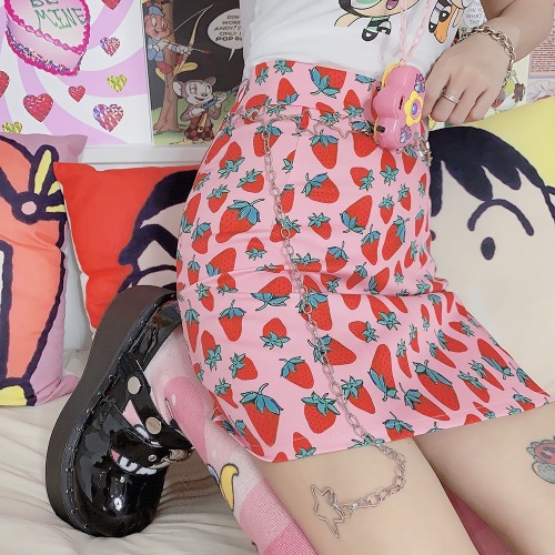 Strawbaby Skirt - L