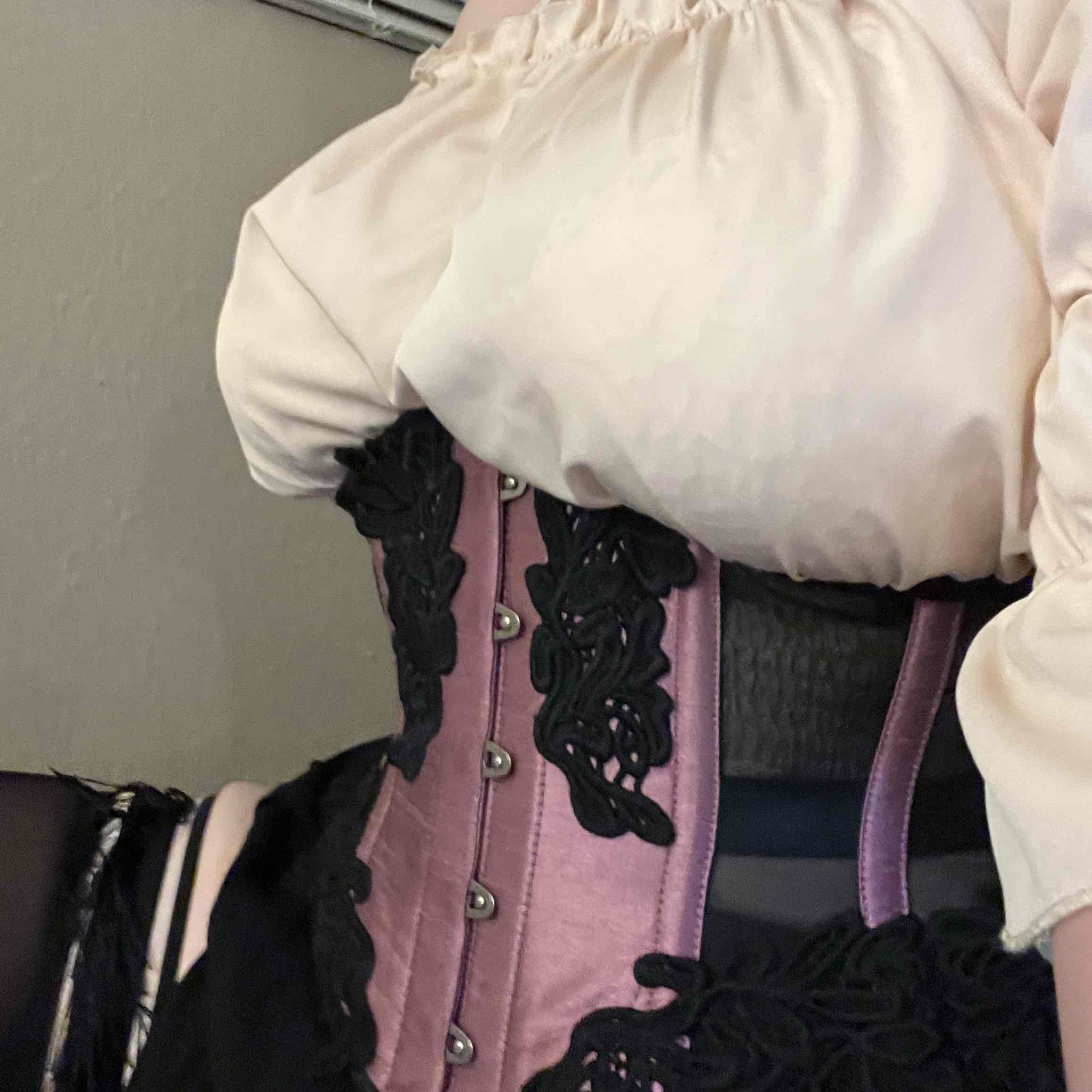 Support my corset addiction