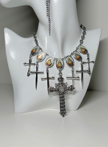 Holy Grail necklace 