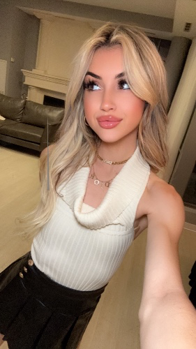 Hotter Than Ur GF