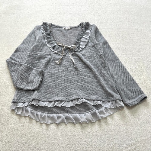 axes femme Knit Tops Blouse Gray Size M Women Gothic Lolita