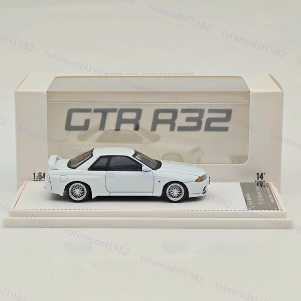 FH 1:64 Nissan Skyline GTR R32 Nismo S-Tune Sports Model White Diecast Model Car
