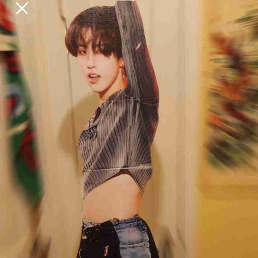 Stray Kids Rockstar Crop-top HAN