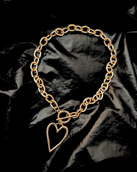 Pull on My Heart Strings Necklace 