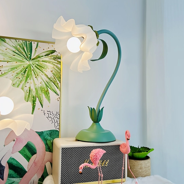 Table lamp adjustable arm height