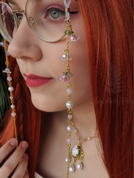 Pink floral gemstone eyeglass chain - Rose quartz glasses chain - fantasy glasses chain - pink fairy eyewear accessory