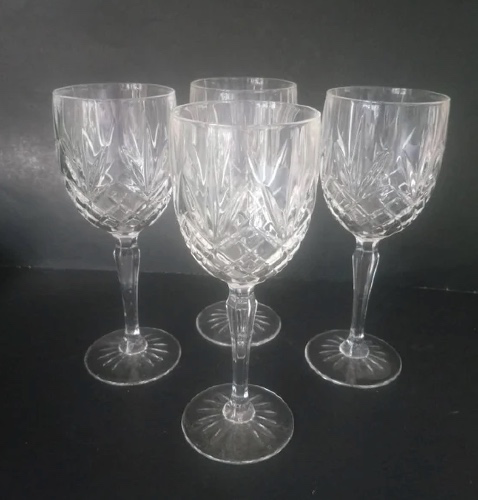 🥂 Wine Crystal Glasses