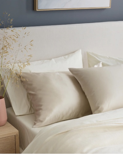 (2) 100% Mulberry Silk Pillowcases | Quince | Champagne