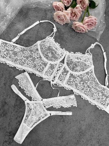 White Pearls Small Flower Lace Lingerie Set | Hello.LA.Girl | WHITE | S