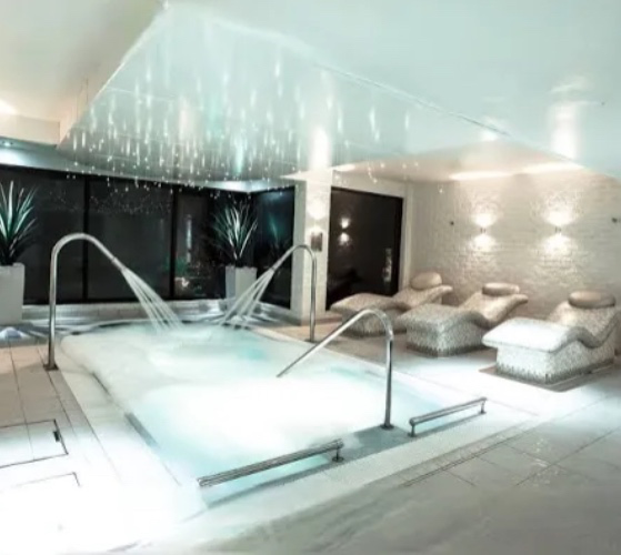 Pamper Me with a spa day 