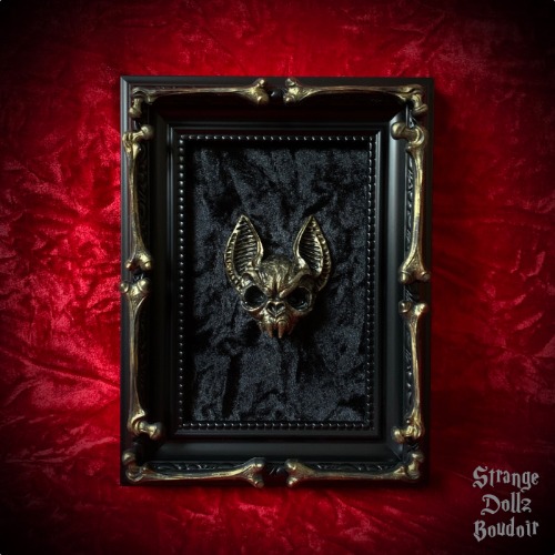 PRE-ORDER, Vampire bat frame, handmade gothic home decor, Strange Dollz Boudoir